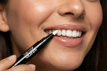 Whitening Pen PAP (Charcoal) قلم تبييض للأسنان الحساسة بنكهة الفحم المنعشة.